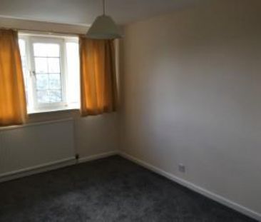 3 bedroom House To Let - Photo 2