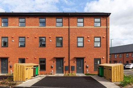 Casa, North Valley, Nottingham - Photo 2