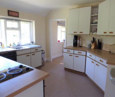 2 bedroom apartment to rent - Photo 6