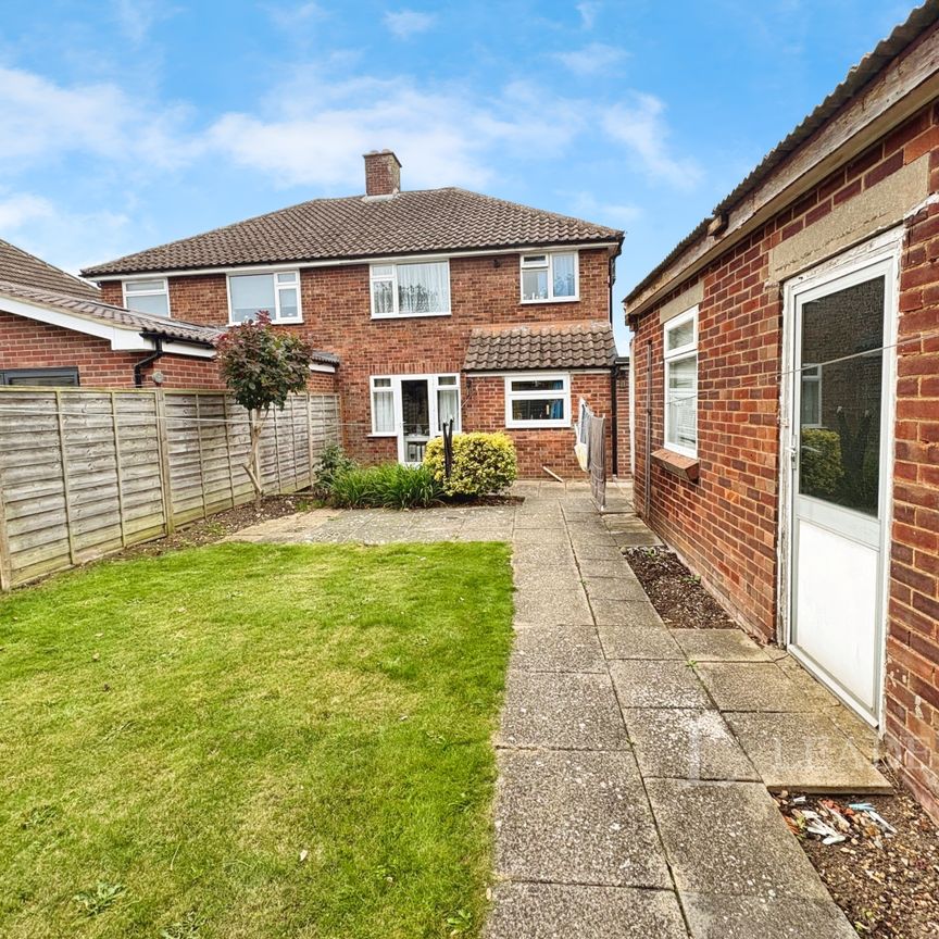 3 bedroom semi-detached to rent Preston Drive, IP1 - Photo 1