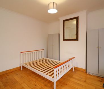 Room in a Shared House, Leigham Vale, SW16 - Photo 4