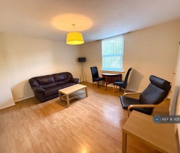 1 bedroom flat to rent - Photo 2
