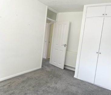 2 bedroom ground floor maisonette to rent - Photo 3
