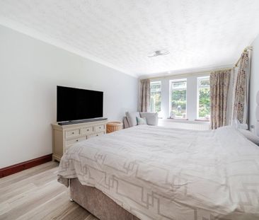 Raylands Mead, Gerrards Cross, Buckinghamshire,SL9 - Photo 3