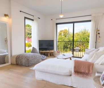 Angon, spacieux appartement à Louer . Vue Lac, 122m² avec jardin, A... - Photo 2