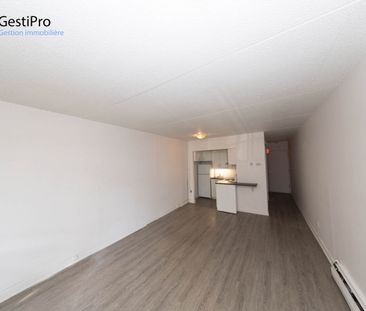 2300 2e avenue - Photo 1