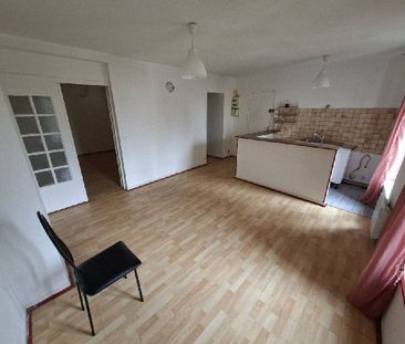 Location Appartement 2 pièces 47m² MEAUX 77100 - Photo 2