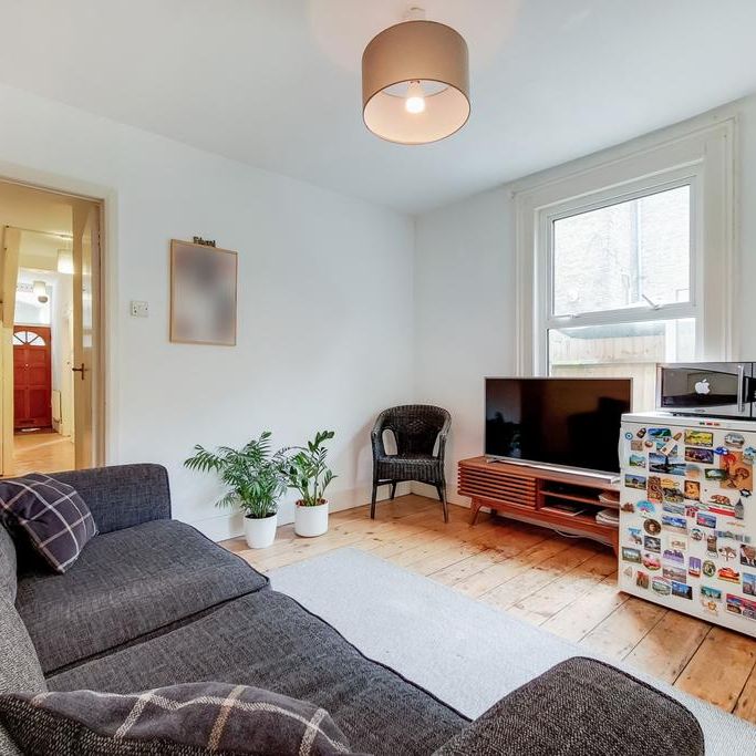 3 bedroom terraced house to rent - Photo 1