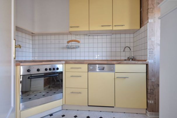 Tipi-Topi • Dachgeschoss • 3-Zimmer • Balkon • Abstellraum • Laminat • Bad mit Wanne • ANSCHAUEN ! - Photo 1