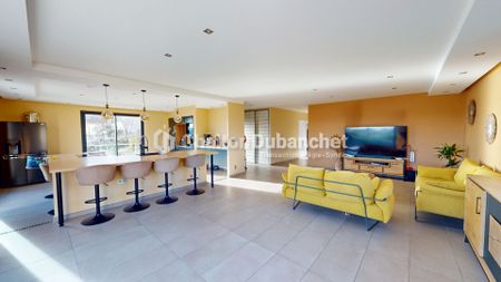 Location Maison 7 pièces 185m² - Photo 2