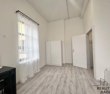 Pronájem bytu 2+1 43 m2 - Fotografie 4