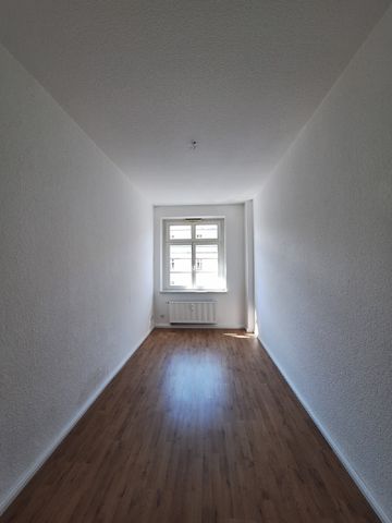 Schöne Wohnung mit Balkon! - Foto 4