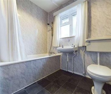 Worcester Close, Reading, Berkshire, RG30 - Photo 1