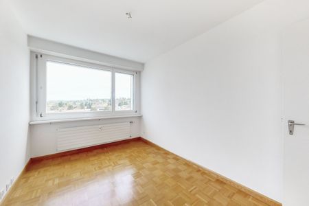 Bright apartment with a free parking space for one year! - Photo 4