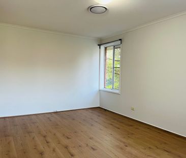 12 Tandara Avenue, Bradbury, NSW 2560 - Photo 4