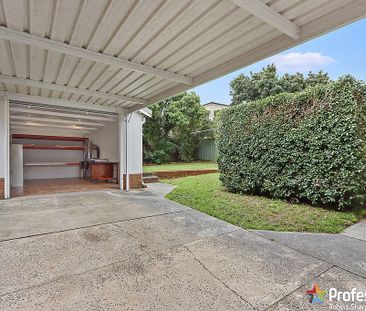 17 Grove Avenue, Narwee NSW 2209 - Photo 2