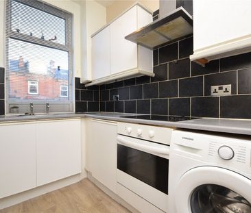 14, Cross Flatts Terrace, Leeds, West Yorkshire, LS11 7JW - Photo 6