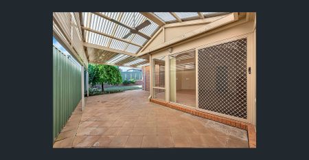 Style, Space & Executive Comfort in a Peaceful Highbury Setting - Photo 3