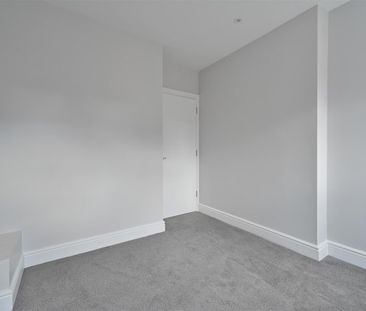 High Street, Watford - Photo 3