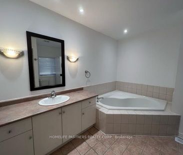 For Lease - 38 Stone Palace Way, Vaughan, Ontario - Photo 2