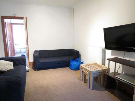 Bedroom Detached House In Winton, BH9 - Photo 3