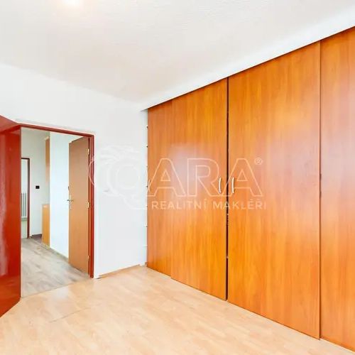 Pronájem prostorného bytu 3+1 s lodžií, 68 m and sup2; Helsinská, Tábor - Fotografie 1