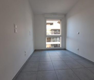 Location Appartement 1 pièce 31m² THONON LES BAINS 74200 - Photo 3
