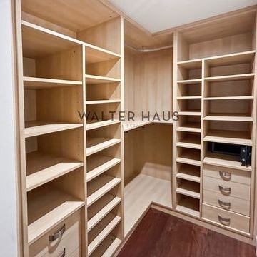 Barcelona, Barcelona - Photo 1