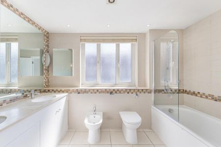 4 bedroom apartment to rent - Photo 4