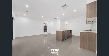 Beautiful Four-Bedroom Family Home in the Heart of Clyde!! - Photo 3