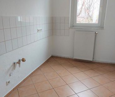 Willkommen im Geiseltal - Schöne 3-Raumwohnung - Photo 3