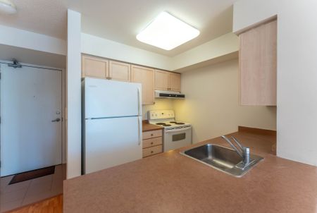 For Lease - 155 Beecroft Road Unit# 1203, Toronto, Ontario - Photo 2
