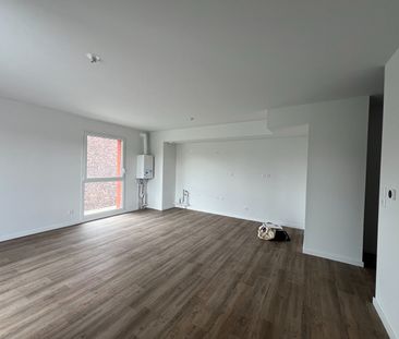 Location Appartement 3 pièces 74m² ROUBAIX 59100 - Photo 6