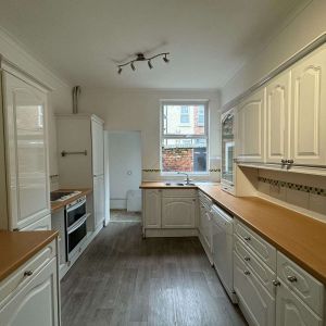 Shared house next to Newsham Park - bills included - Photo 2