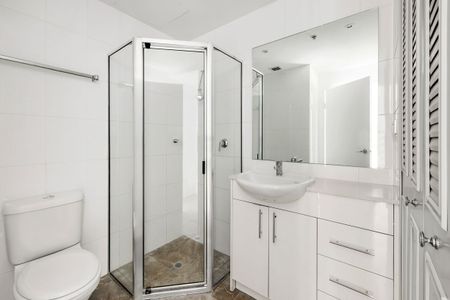 Comfortable Studio in a Prime Central Sydney Location - Photo 4