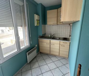 Location Appartement 1 pièce Meublé 24m² LE BREUIL 71670 - Photo 3