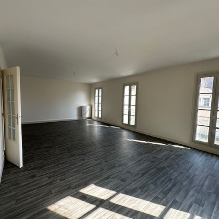 Location Appartement 3 pièces 132m² ILLIERS COMBRAY 28120 - Photo 1