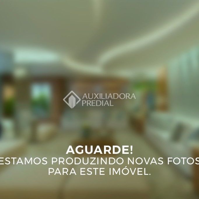 Casa com 3 quartos e 315m² para alugar em Chácara das Pedras, Porto Alegre. - Photo 1