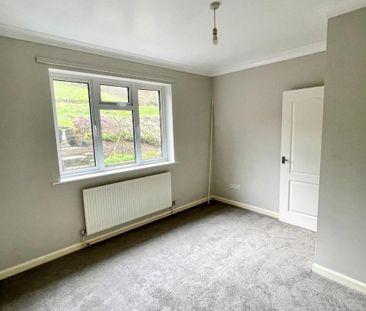 3 bedroom detached bungalow to rent - Photo 3