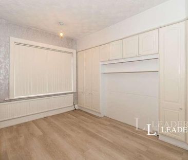 Leeds Road, Eccleshill, Bradford, West Yorkshire, BD2 - Photo 4