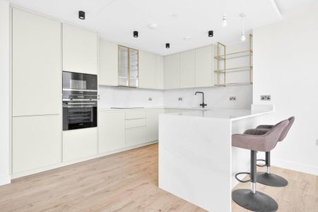 3 bedroom flat to rent - Photo 4