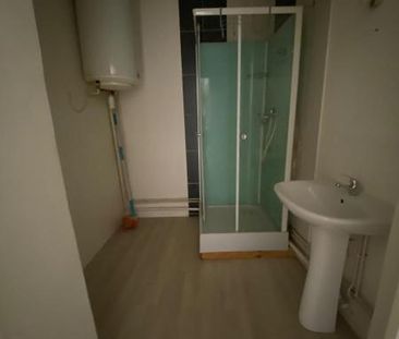 Location Appartement 1 pièce 26m² CLERMONT FERRAND 63000 - Photo 2