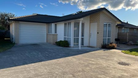 Low Maintenance Home - Photo 3