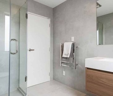 Fantastic Townhouse - Photo 5