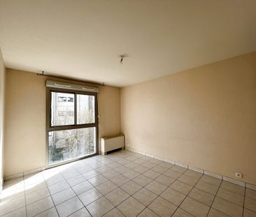 Location Appartement 2 pièces 36m² RODEZ 12000 - Photo 2