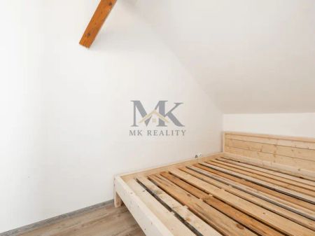Pronájem bytu 2+kk, 32 m - Fotografie 4