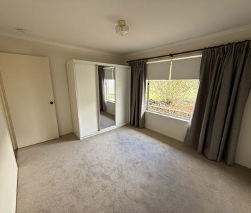 Spacious Family Home in a Prime Everton Hills Location - Photo 3