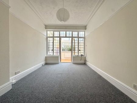 Vallance Gardens, Hove, BN3 2DB - Photo 4