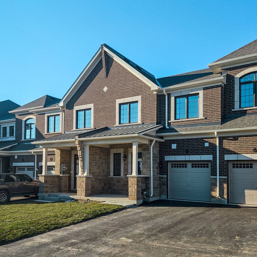 For Lease - 8 Vinewood Crescent, Barrie, Ontario - Photo 1