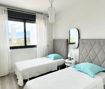 3 Bedroom Townhouse For Rent in Cancelada, Málaga - Photo 3